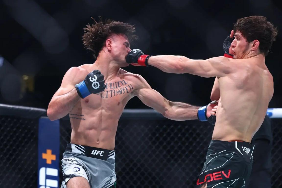 Movsar Evloev cracking Diego Lopes at UFC 288. Credits to: Ed Mulholland - USA TODAY Sports.