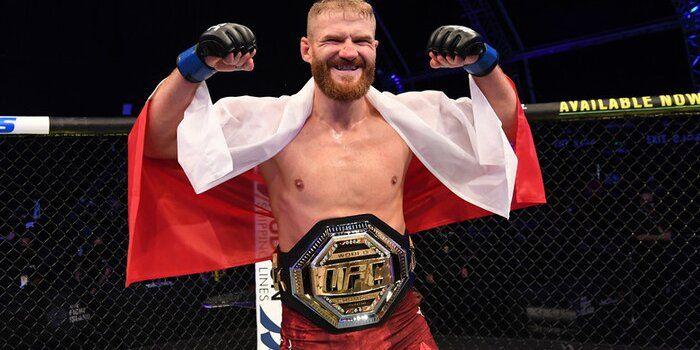 Betting Odds: Jan Blachowicz favored as he welcomes Alex Pereira to new division